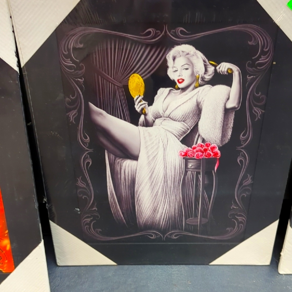 Vintage Style Glamour Wall Art